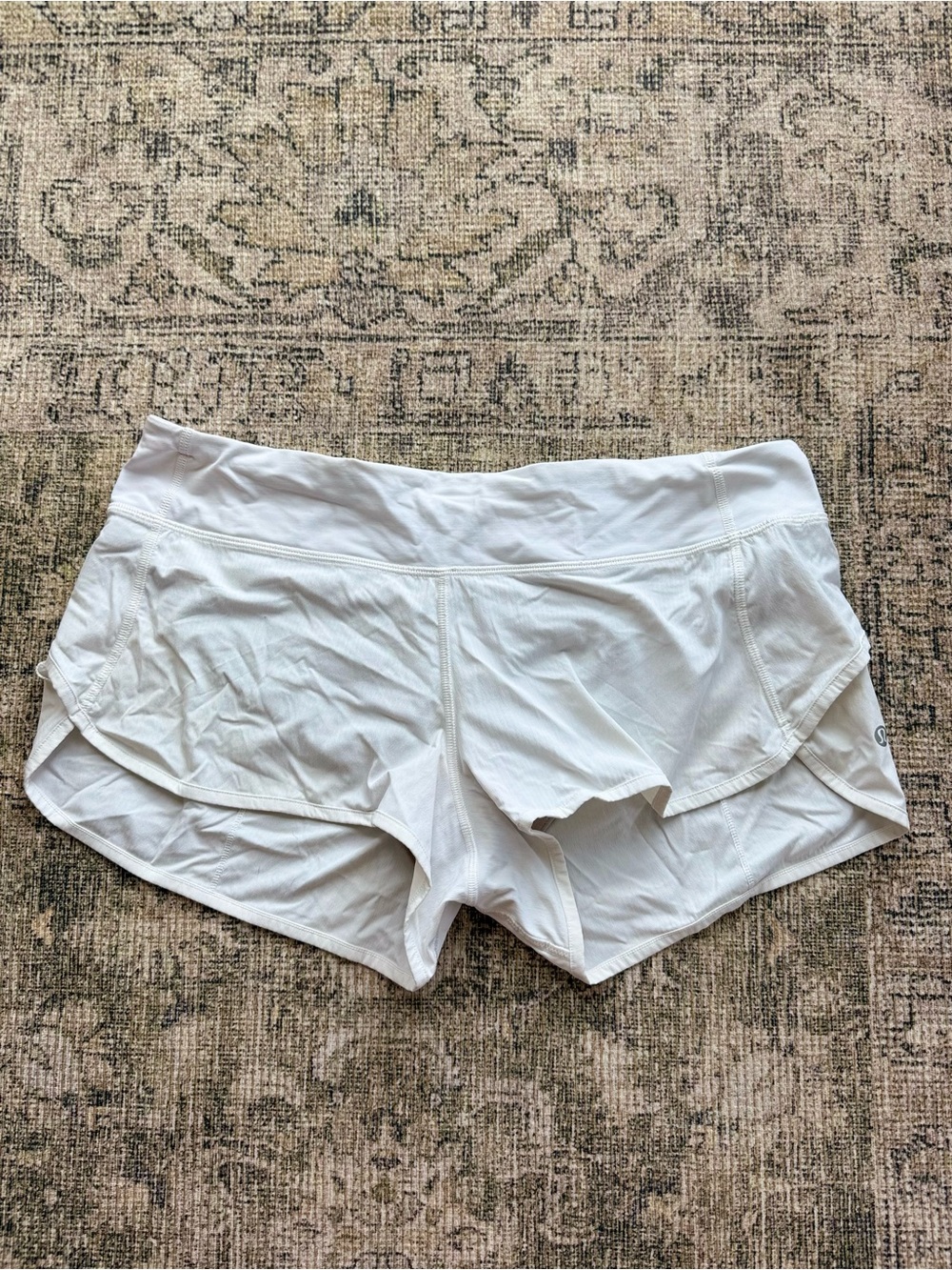 Lululemon Women's Speed Up Shorts White Size 10 Athletic Athleisure Running - Picture 3 of 8